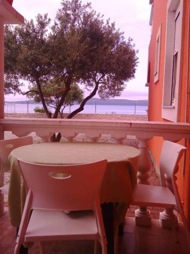 Apartments Sor - on the beach