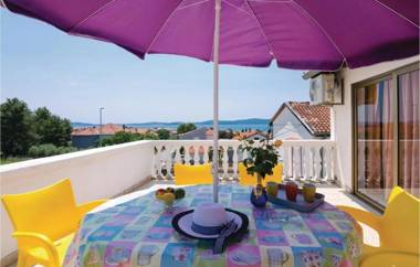 Apartments More - 300 m from beach