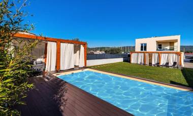 Poolincluded villa The Base