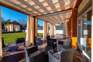 Poolincluded villa The Base