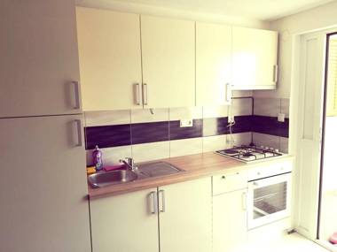 3 bedrooms appartement with furnished garden and wifi at Rakovica