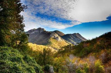 Apartments SUNSET close to pebble beach Pisak