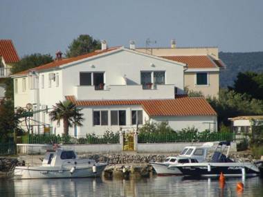 Apartments Let-5m from sea