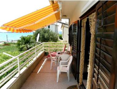 Apartments Mira - 20m from beach