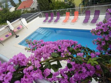 Villa PINKY and Villa SUPERIOR 20 m od mora