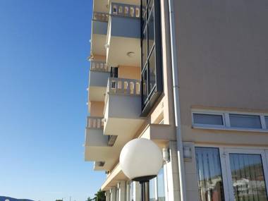 Apartment & Room Angerona