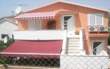 Apartments Ante - 80m from sea