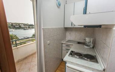 Apartments Mare - 30m from beach