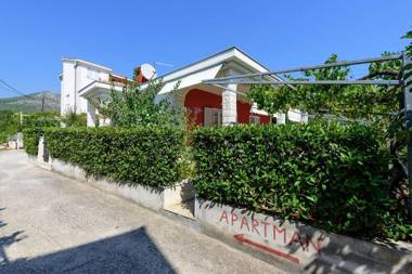 Holiday home VesnaD-25m from beach