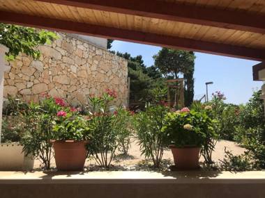 Beach Holiday Home Laura