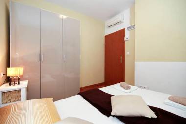 Apartments Ambiente mit Pool