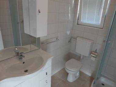 Mimice Bay Apartments