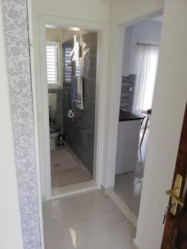 Apartments Zlatko Slobodan - by sea