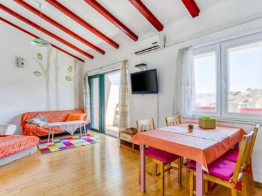 Alluring Apartment in Stomorska near the Sea