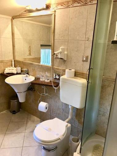 Hotel & Restaurant Se-Mi