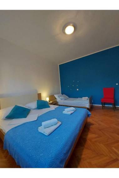 Apartment Positive Vibes