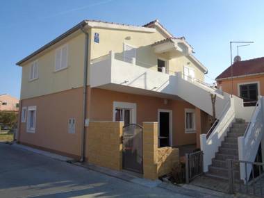 Apartment Positive Vibes