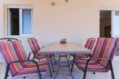 Apartments Mari - sea view