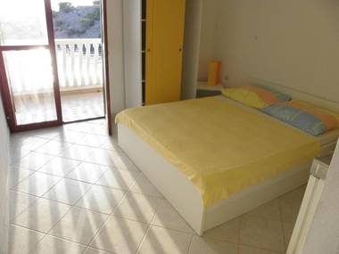 Apartments Taša - 5m from sea