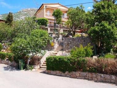 Apartment Šiki - 100m from sea