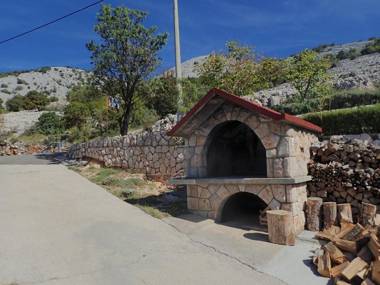 Apartment Jela at the seafront