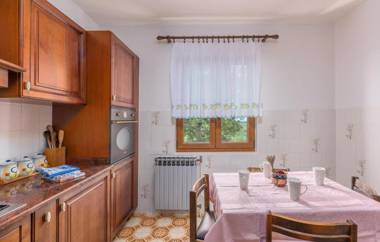 Apartments Marinela Korsa with Pool