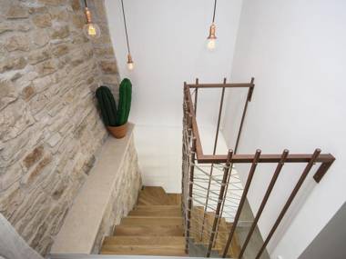 Beautiful stone villa with swimming pool in idyllic and peaceful surroundings