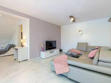 Modern newly built Villa in a beautiful location with private pool and garden