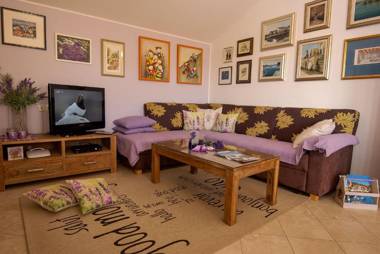 Apartment Tin - near the beach