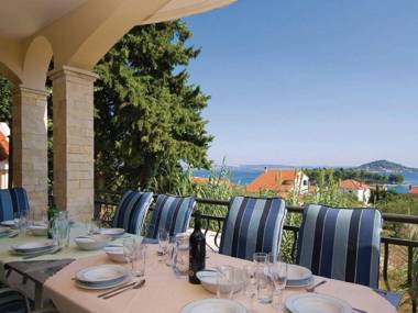 Very pleasant holiday house with sea view located in Preko on the island Ugljan