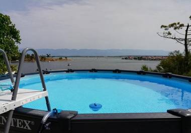 Apartments Ljilja-10m from sea