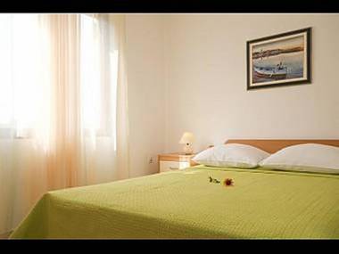 Apartments Ljilja-10m from sea