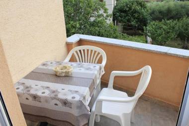 Apartments Ivan - 300 m from sea