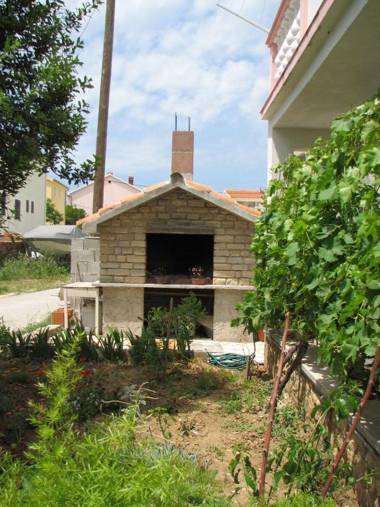 Apartments Nika - nice garden