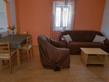 Apartment Jakov - old town center
