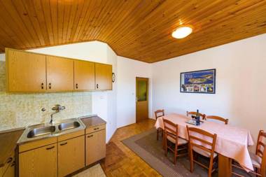 Apartment Matkos - garden & terrace