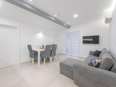 Alluring Apartment in Imotski with Parking