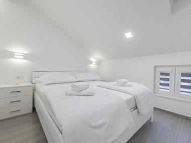 Plush Apartment in Imotski near Blue and Red Lakes