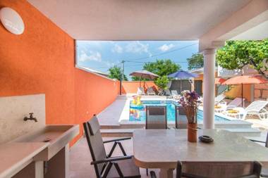 Holiday House Vlahovich