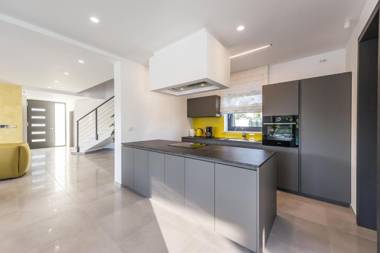 Contemporary Villa Nada with Pool and Sauna