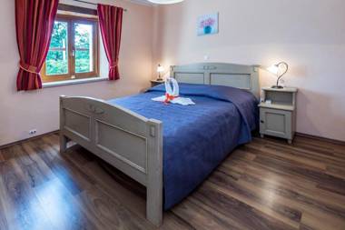 Villa Catarina with Beautiful and Spacious Garden and Pool