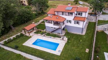 Modern Villa Vesna with Private Pool
