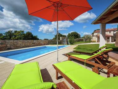 Beautiful villa with private pool in a quiet place in the heart of Istria