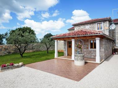 Beautiful villa with private pool in a quiet place in the heart of Istria