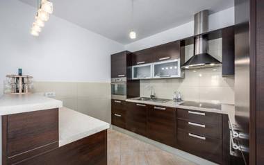 Villa Luna Tinjan Pool and Wellness