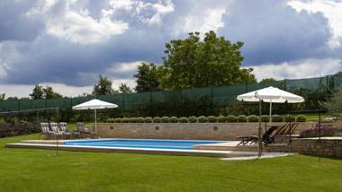 Charming Villa Jezenj