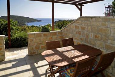 Apartment Toni - with pool and view