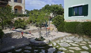 Apartment Toni - with pool and view