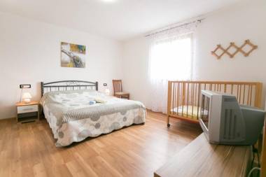 Pleasant Villa Valmonida with Pool Sauna Gym and BBQ