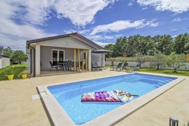 Natascha in Pamići (Haus für 6-8 Personen)